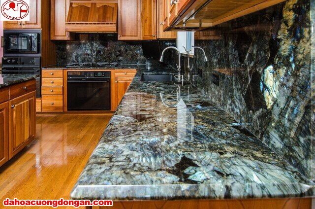 mẫu đá granite ốp bàn bếp đẹp